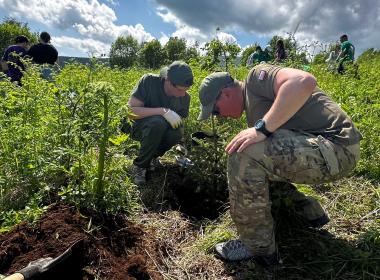 Курсанты камчатского Центра «ВОИН» приняли участие в акции «Сад памяти»