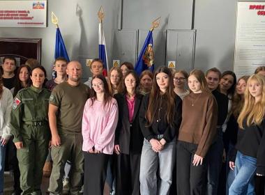 Участники учебных сборов в ДОСААФ приняли участие в занятии по тактической медицине от инструктора Центра «ВОИН»