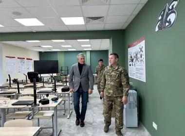«Потрясающие классы!»: депутат Айрат Фаррахов оценил обновленное здание филиала Центра «ВОИН» в Татарстане
