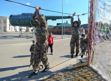 Дети участников СВО прошли полосу препятствий в чеченском филиале Центра «ВОИН»