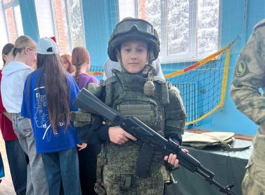 Инструкторы Центра «ВОИН» провели мастер-классы в рамках «Родительского форума»