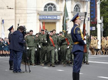 Более 850 инструкторов и курсантов Центра «ВОИН» приняли участие в парадах Победы