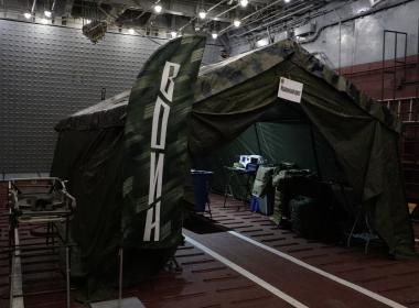 Центр «ВОИН» организовал выставку на большом десантном корабле «Иван Грен»